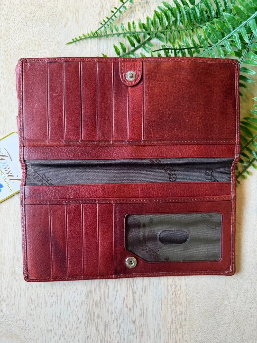 FOSSIL Deep Red Leather Wallet Never Used